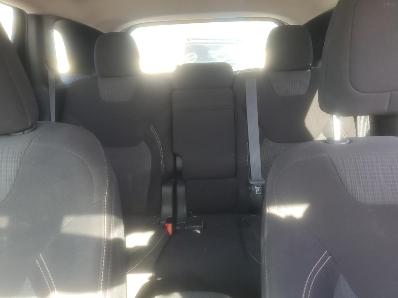 2017 Jeep Cherokee Latitude VIN: 1C4PJLCB7HW660927 Lot: 90412525