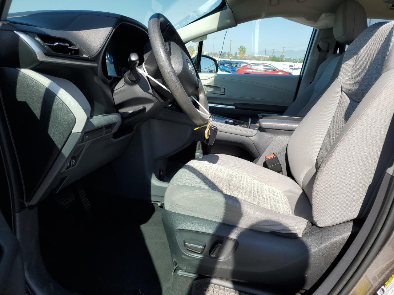 2022 Toyota Sienna Le VIN: 5TDKRKEC4NS103245 Lot: 89871845