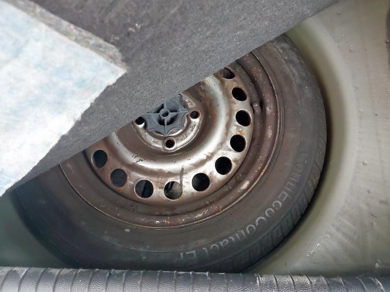 2003 VAUXHALL CORSA DESIGN 16V AUTO 