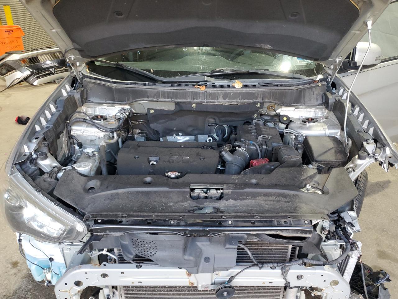 2018 Mitsubishi Outlander Sport Es VIN: JA4AP3AU6JZ007593 Lot: 90090985