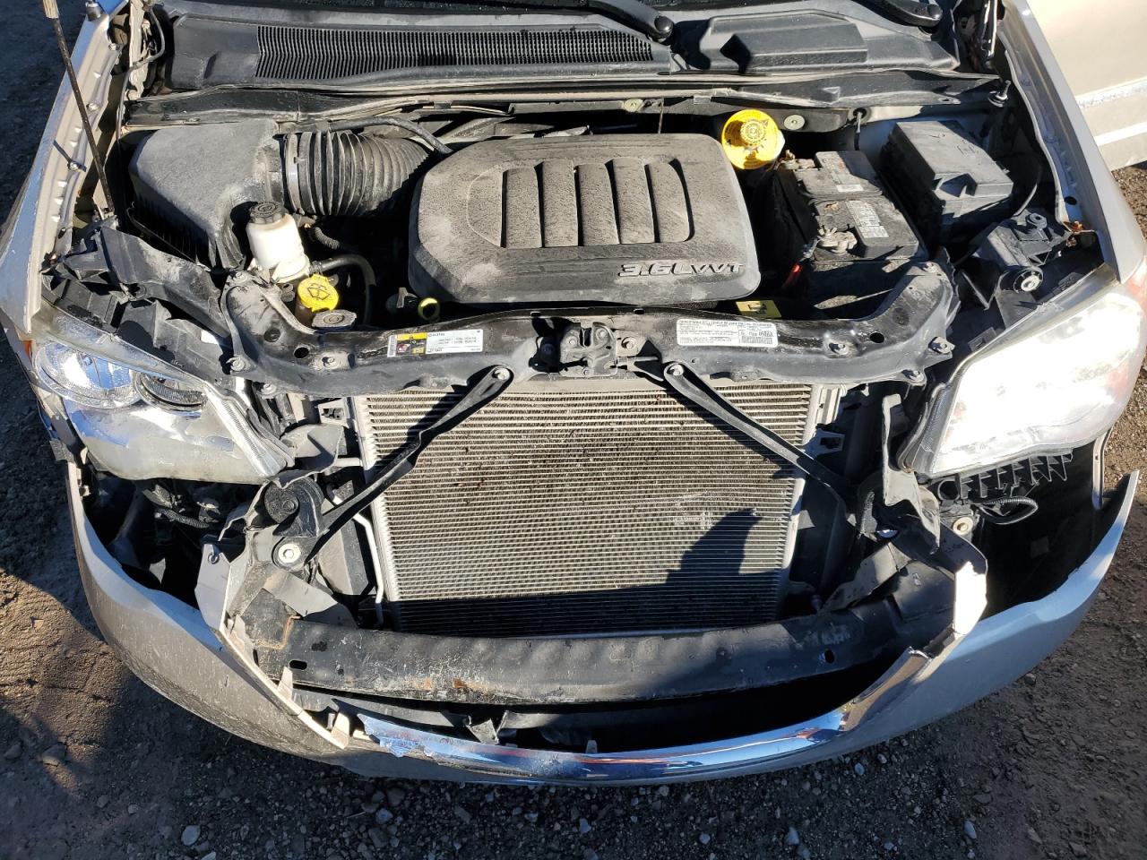 2014 Chrysler Town & Country Touring L VIN: 2C4RC1CG2ER165767 Lot: 87101915