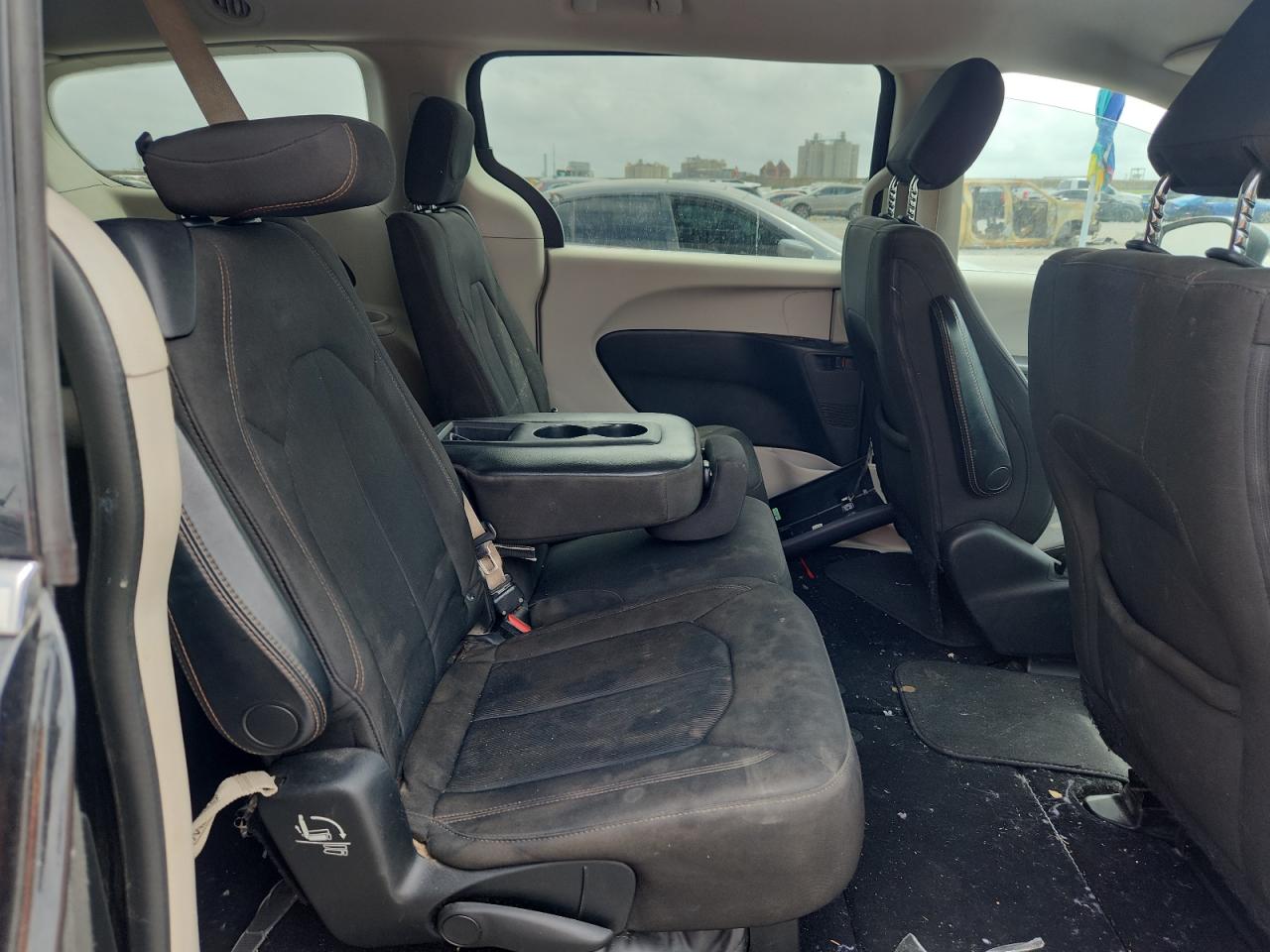 2017 Chrysler Pacifica Touring VIN: 2C4RC1DG4HR593441 Lot: 84804835