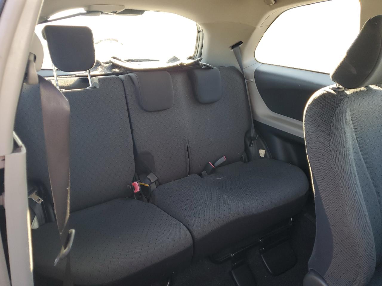 2009 Toyota Yaris VIN: JTDJT903095247237 Lot: 84756965