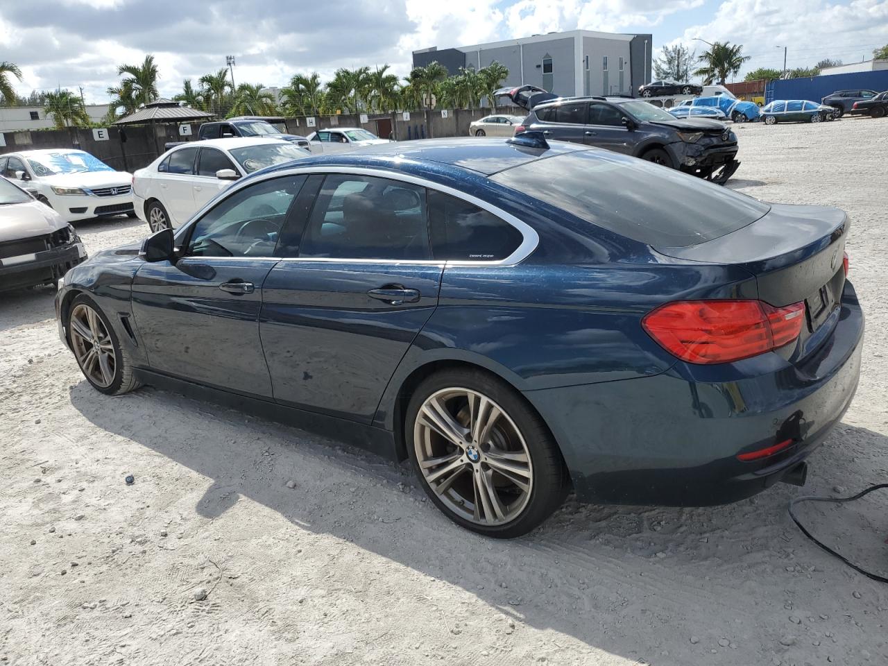 Фото: WBA4E3C50HG186652