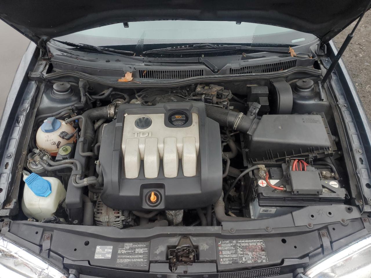 2004 Volkswagen Golf Gl Tdi VIN: 9BWFR61J344017227 Lot: 85846625