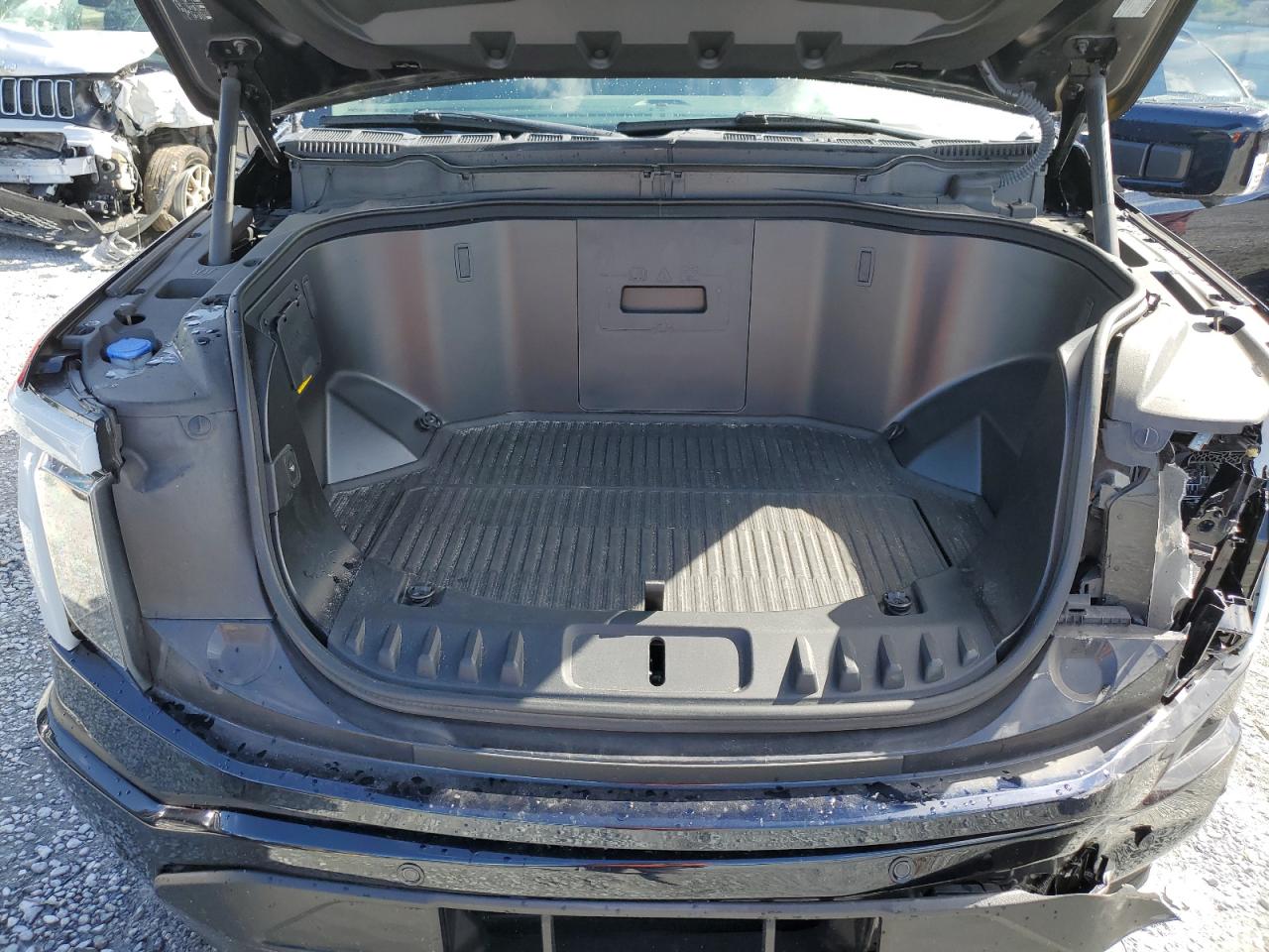 2023 Ford F150 Lightning Pro VIN: 1FTVW1EL7PWG20719 Lot: 85266825