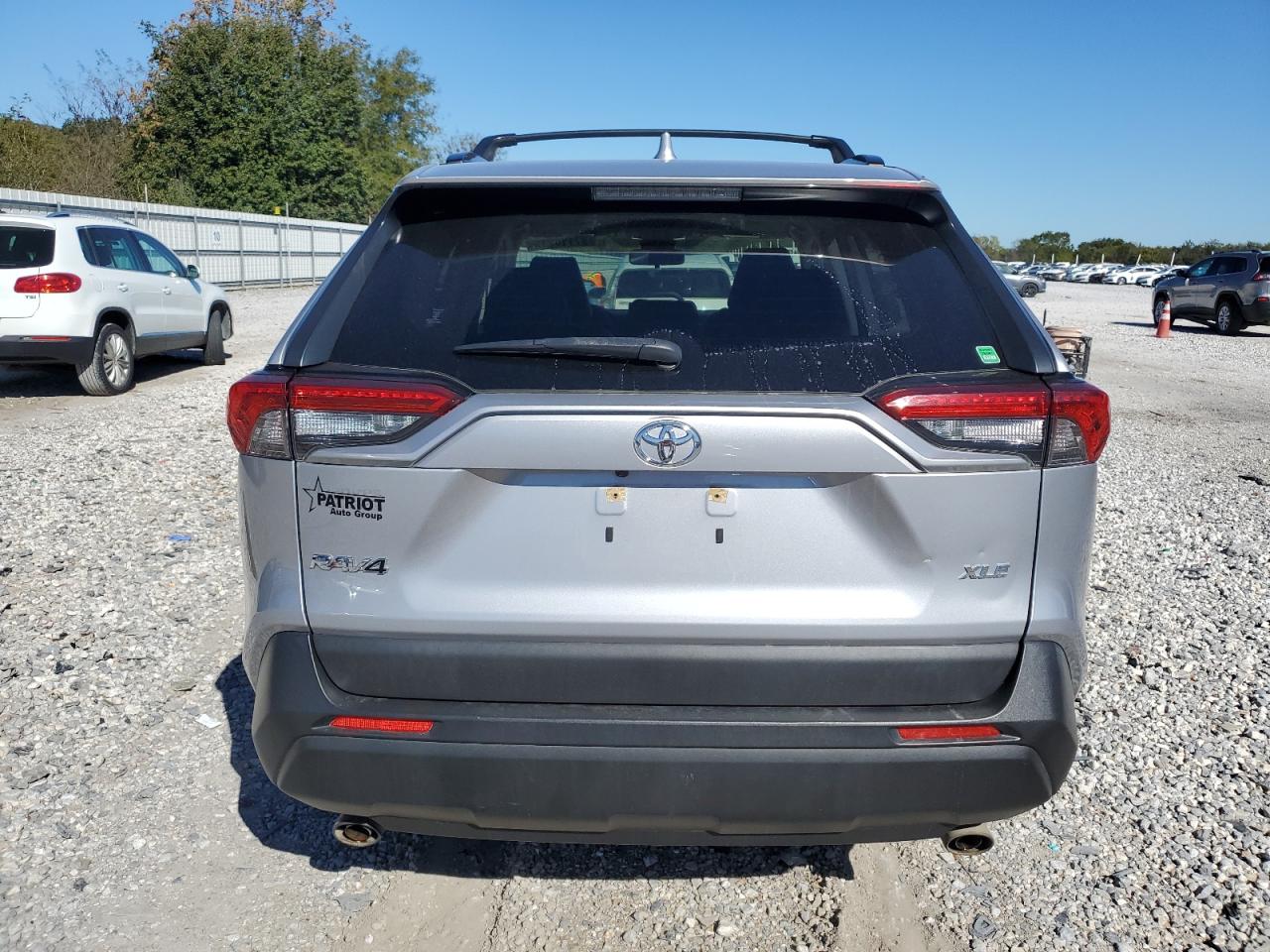 2019 Toyota Rav4 Xle VIN: JTMW1RFV3KD017255 Lot: 87114715