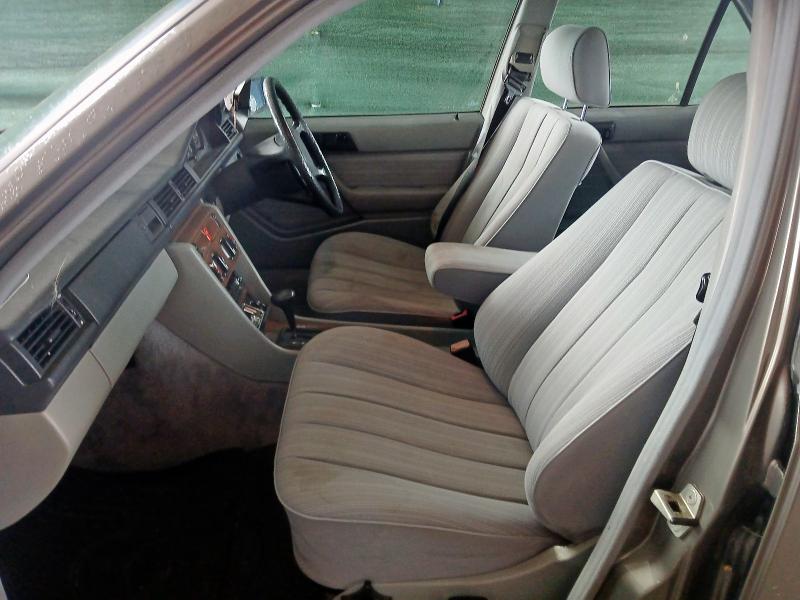 1989 MERCEDES 230 E AUTO 