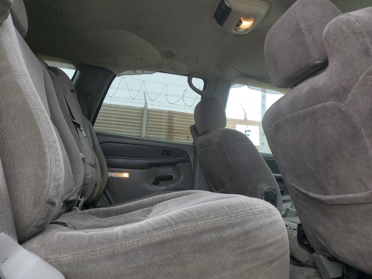 2003 Chevrolet Tahoe C1500 VIN: 1GNEC13V93R223932 Lot: 85291365