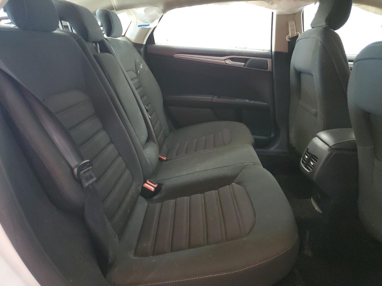 2019 Ford Fusion Se VIN: 3FA6P0LUXKR196669 Lot: 81980375