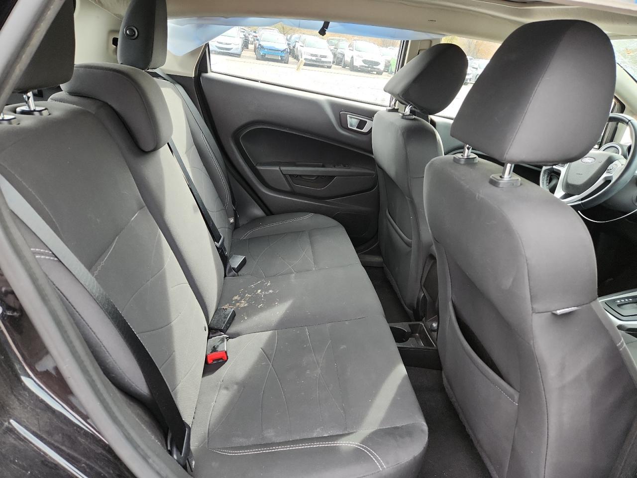 2015 Ford Fiesta Se VIN: 3FADP4EJ9FM150111 Lot: 90873235