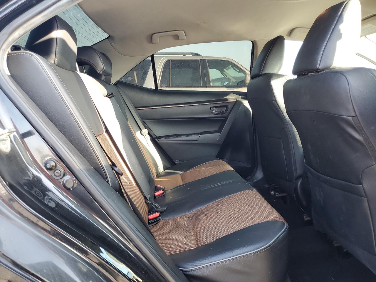 2015 Toyota Corolla L VIN: 5YFBURHEXFP234873 Lot: 81927075