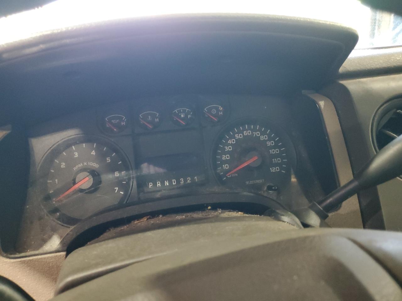 2010 Ford F150 VIN: 1FTMF1C88AKE06766 Lot: 85738805