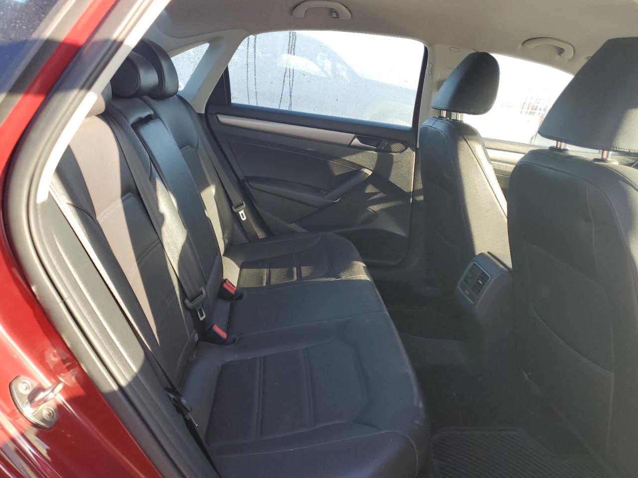 2015 Volkswagen Passat Se VIN: 1VWBS7A34FC064972 Lot: 82278985