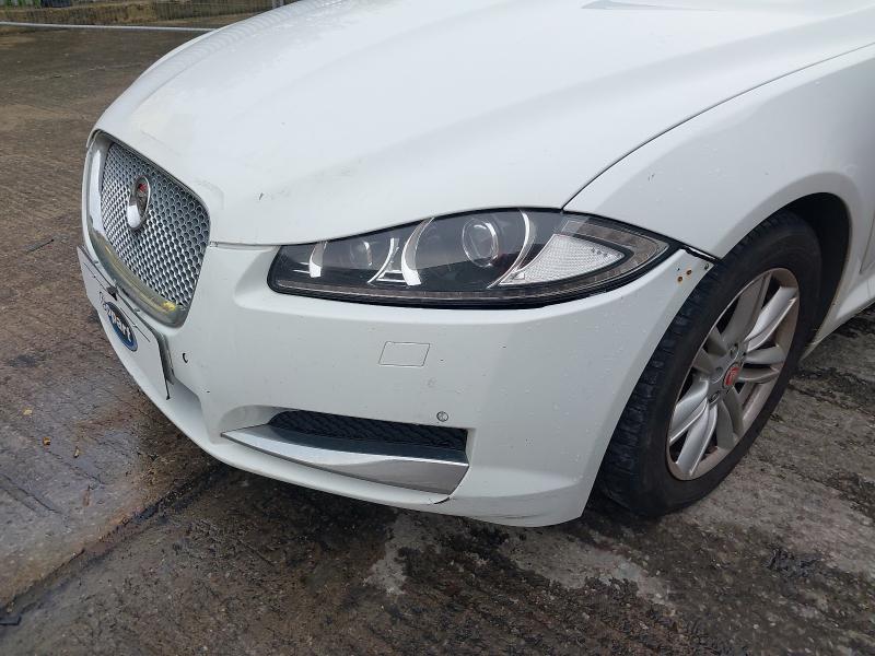 2015 JAGUAR XF 2.2D [163] LUXURY 4DR AUTO