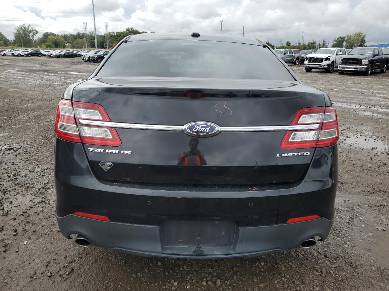 2016 Ford Taurus Limited VIN: 1FAHP2F83GG114296 Lot: 85677395