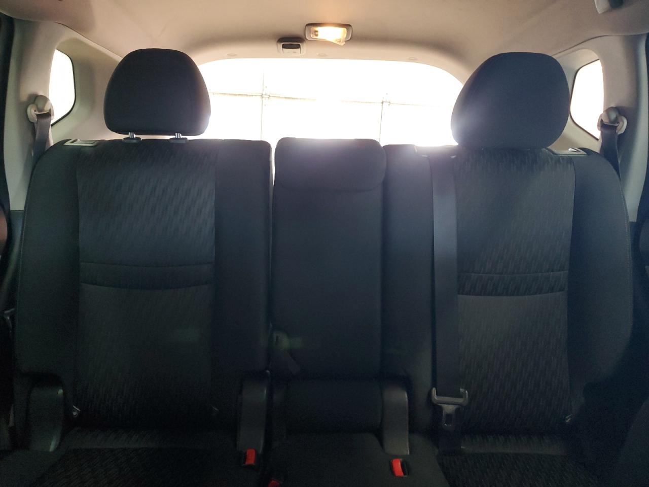 2017 Nissan Rogue S VIN: KNMAT2MT8HP543157 Lot: 82236055