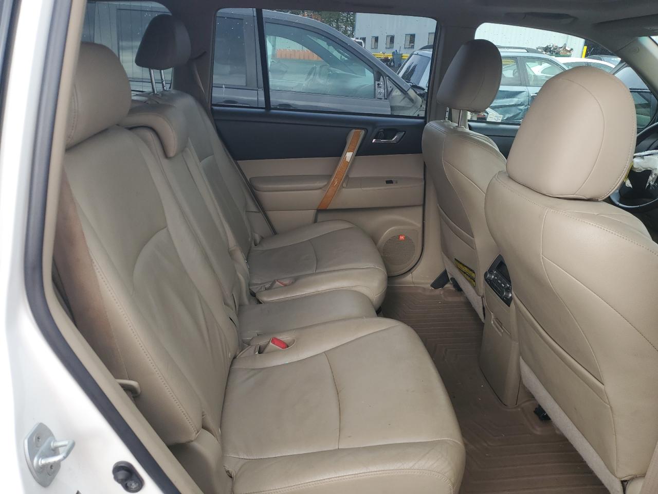 2010 Toyota Highlander Hybrid Limited VIN: JTEJW3EH0A2037893 Lot: 82395645