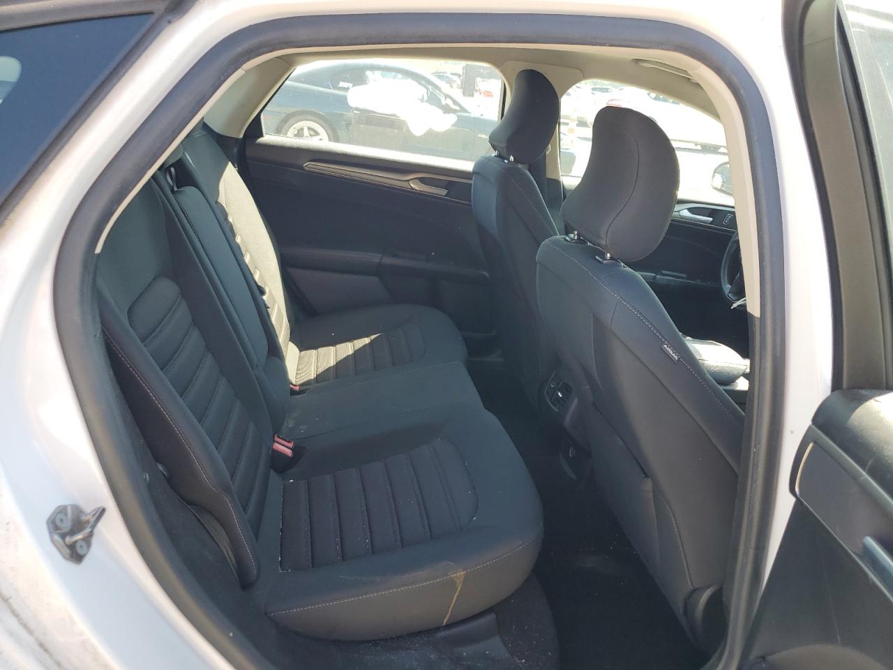 2019 Ford Fusion Se VIN: 3FA6P0T98KR233682 Lot: 84776105