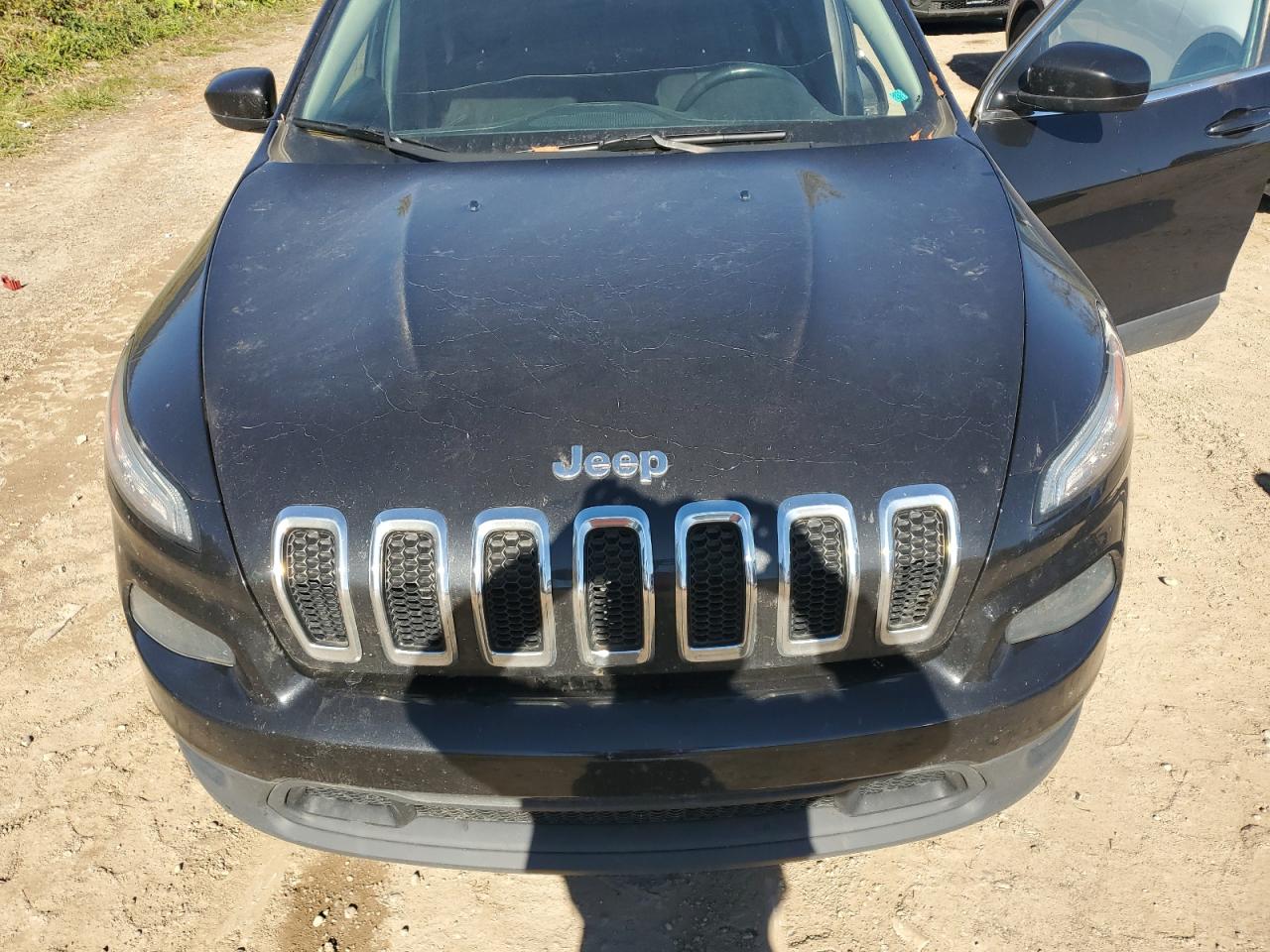 2016 Jeep Cherokee Latitude VIN: 1C4PJMCS5GW148135 Lot: 90267095