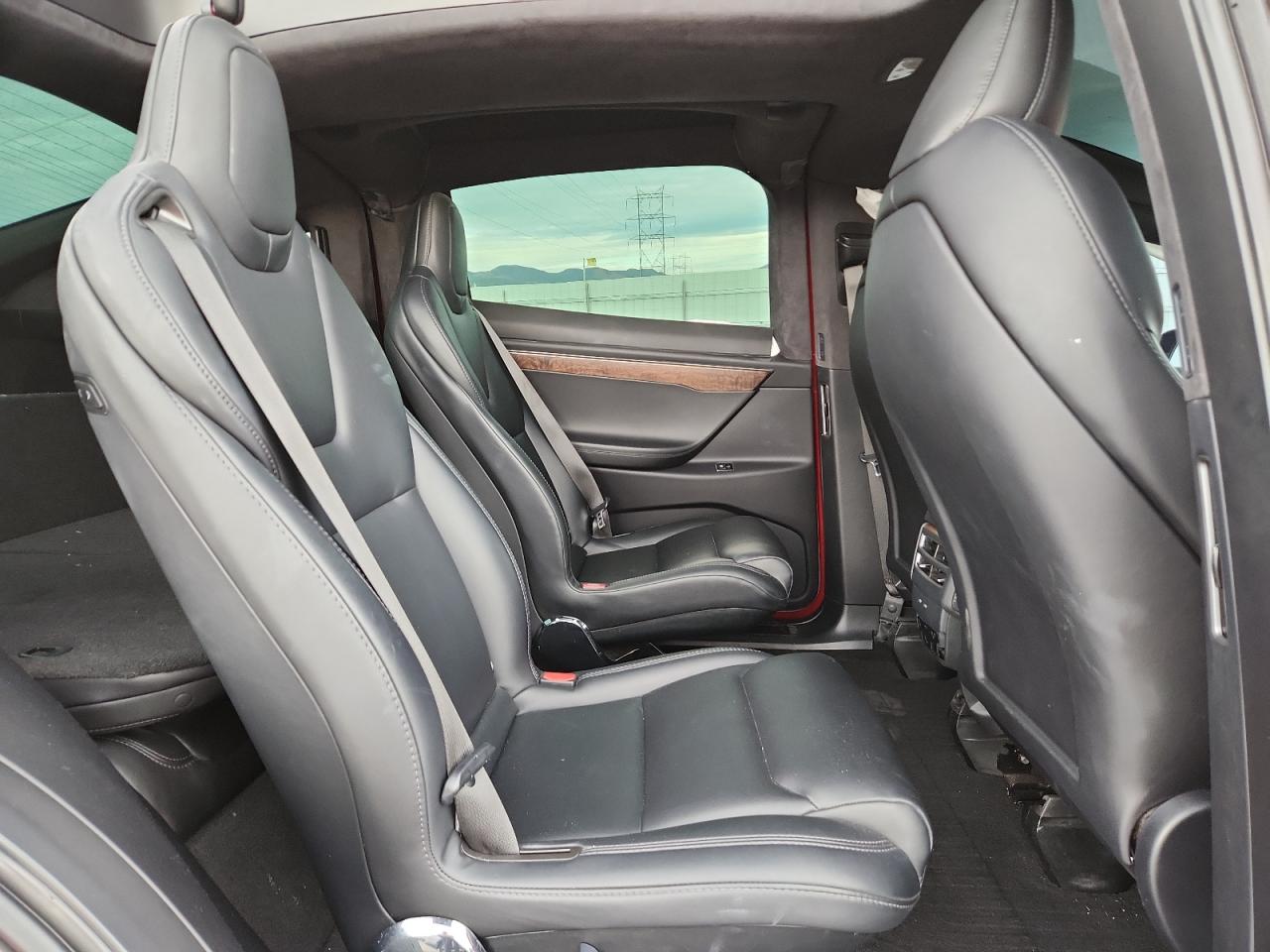 2020 Tesla Model X VIN: 5YJXCBE21LF306531 Lot: 85944765