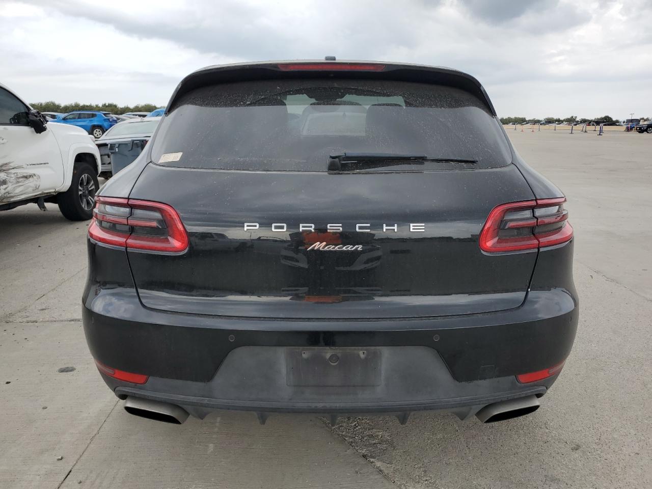 2018 Porsche Macan VIN: WP1AA2A58JLB17573 Lot: 87102495