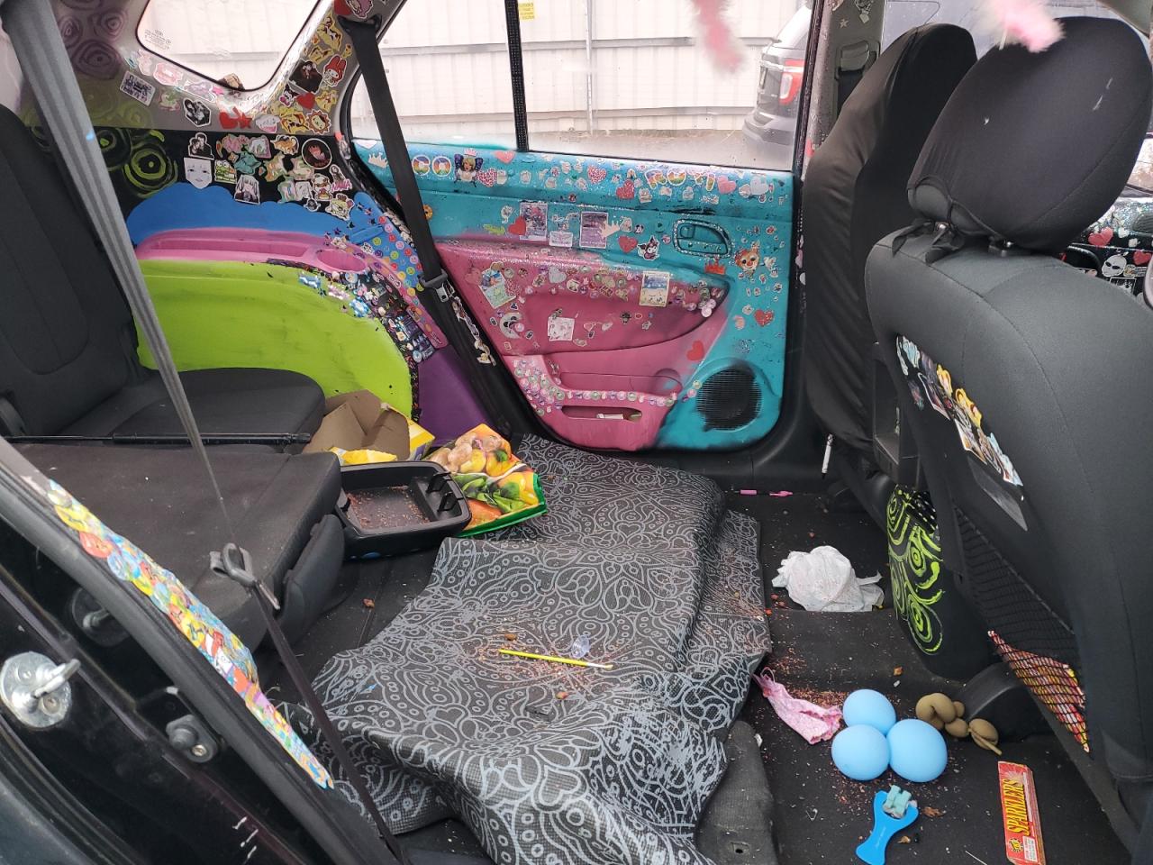 2009 Kia Rondo Base VIN: KNAFG529297276213 Lot: 90802305