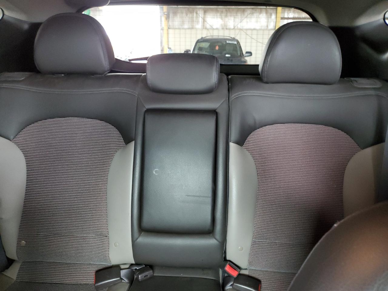 2010 Hyundai Tucson Gls VIN: KM8JUCAC7AU099764 Lot: 85824465