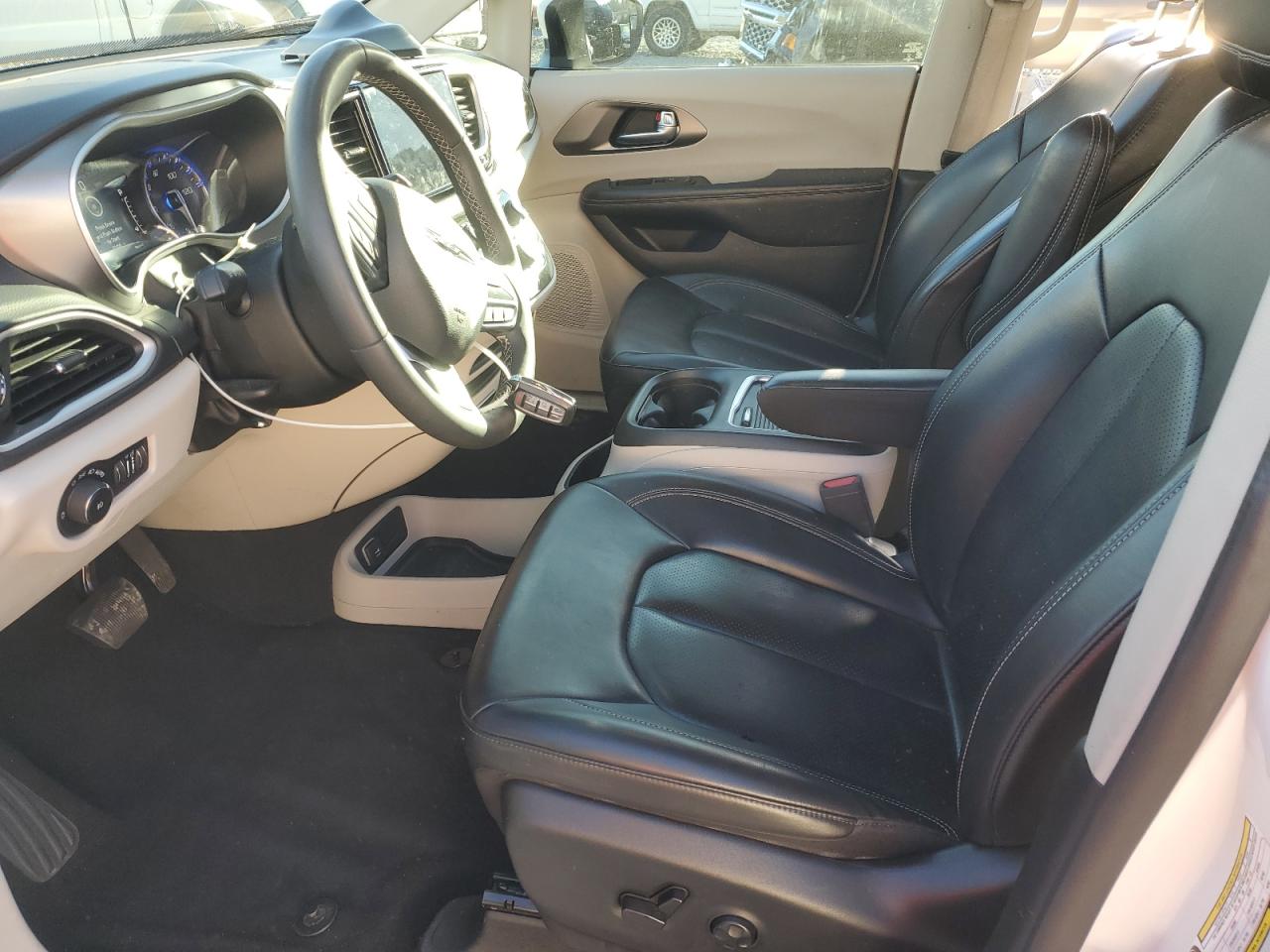 2023 Chrysler Pacifica Touring L VIN: 2C4RC1BG6PR524526 Lot: 87452635