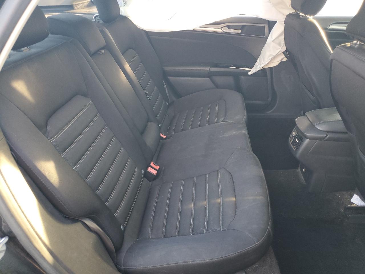 2015 Ford Fusion Se VIN: 3FA6P0H70FR232667 Lot: 84974955