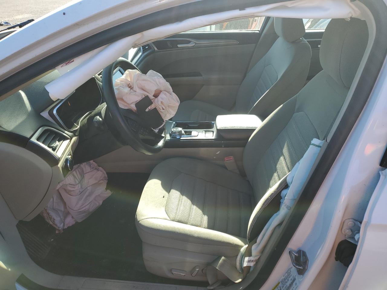 2020 Ford Fusion Se VIN: 3FA6P0HD7LR218153 Lot: 87370405