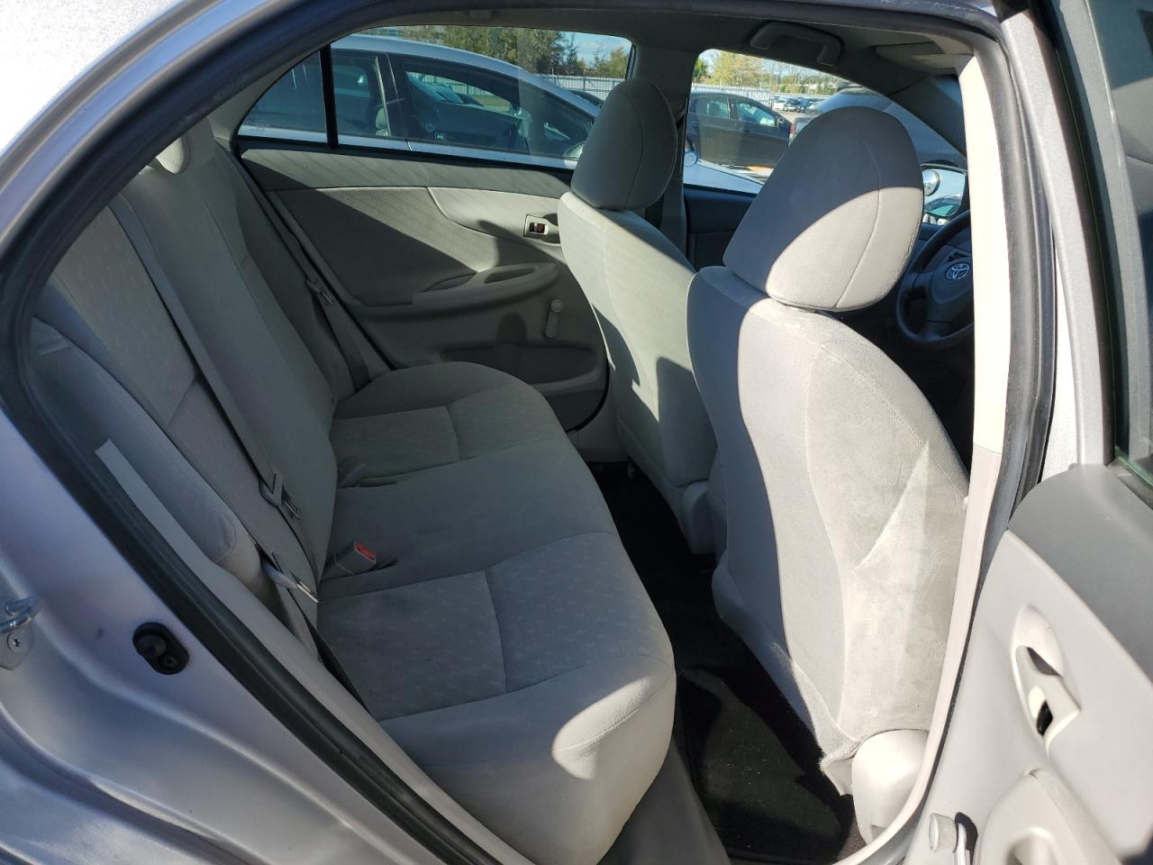 2010 Toyota Corolla Base VIN: 2T1BU4EE4AC253709 Lot: 85706365