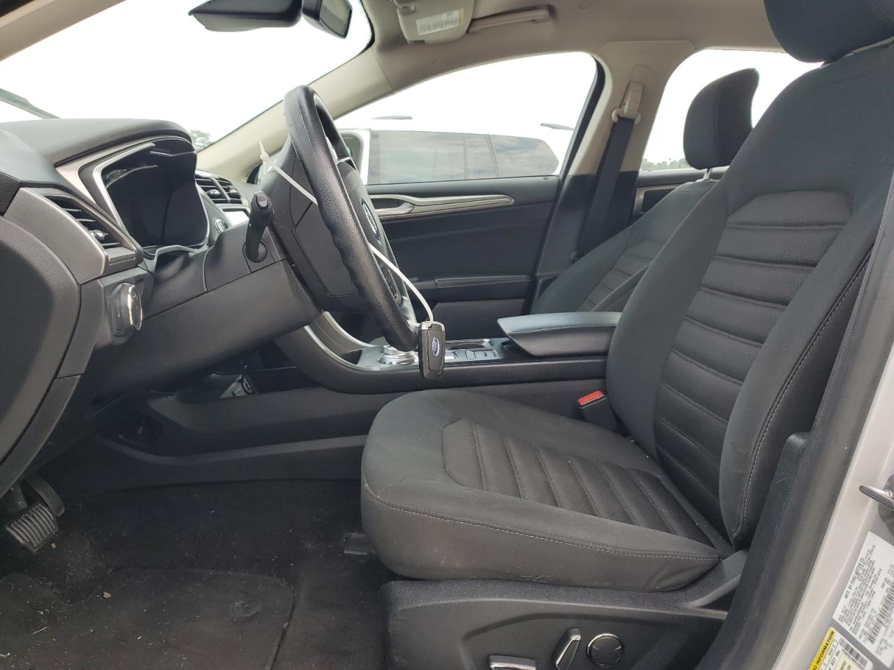 2019 Ford Fusion Se VIN: 3FA6P0LU9KR206687 Lot: 86254105