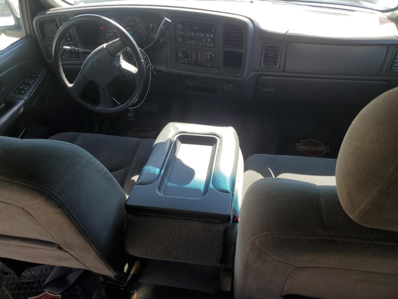 2005 Chevrolet Silverado K1500 VIN: 2GCEK13T551235906 Lot: 84962985