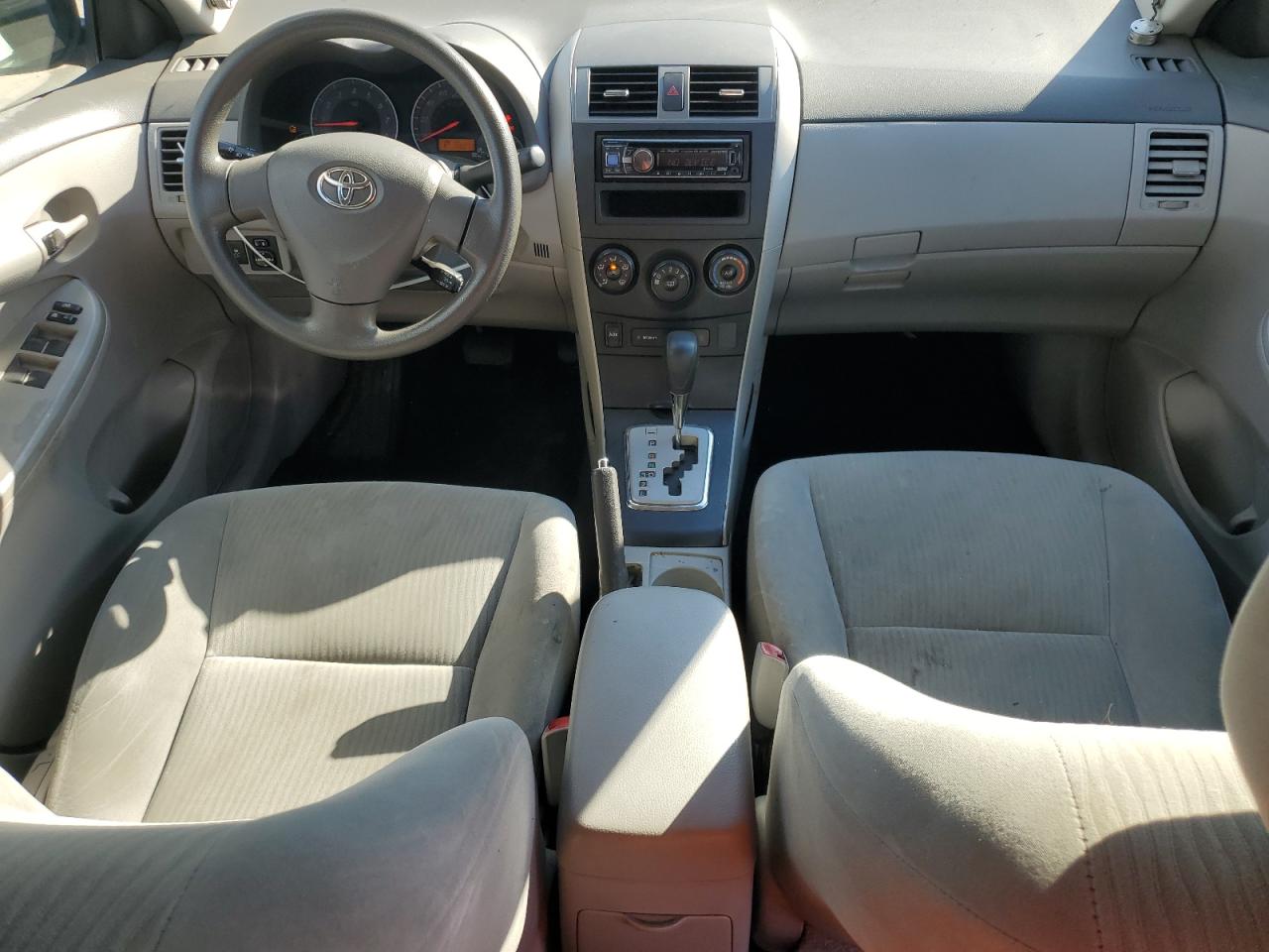 2010 Toyota Corolla Base VIN: 1NXBU4EE1AZ207821 Lot: 86708215