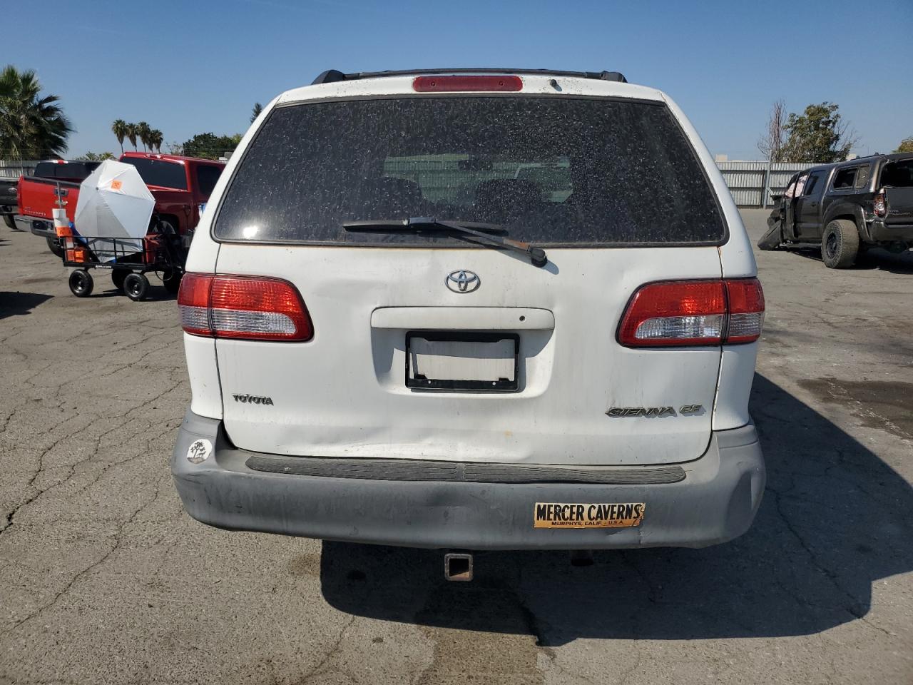 2002 Toyota Sienna Ce VIN: 4T3ZF19CX2U438189 Lot: 85167945