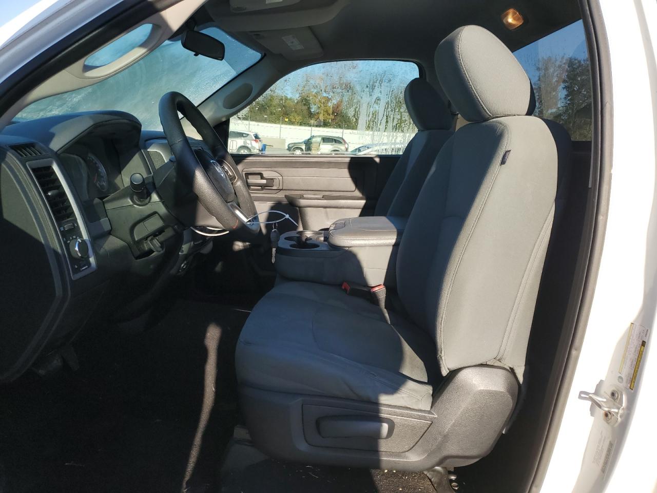 2015 Ram 1500 St VIN: 3C6JR6AG9FG532030 Lot: 82569955