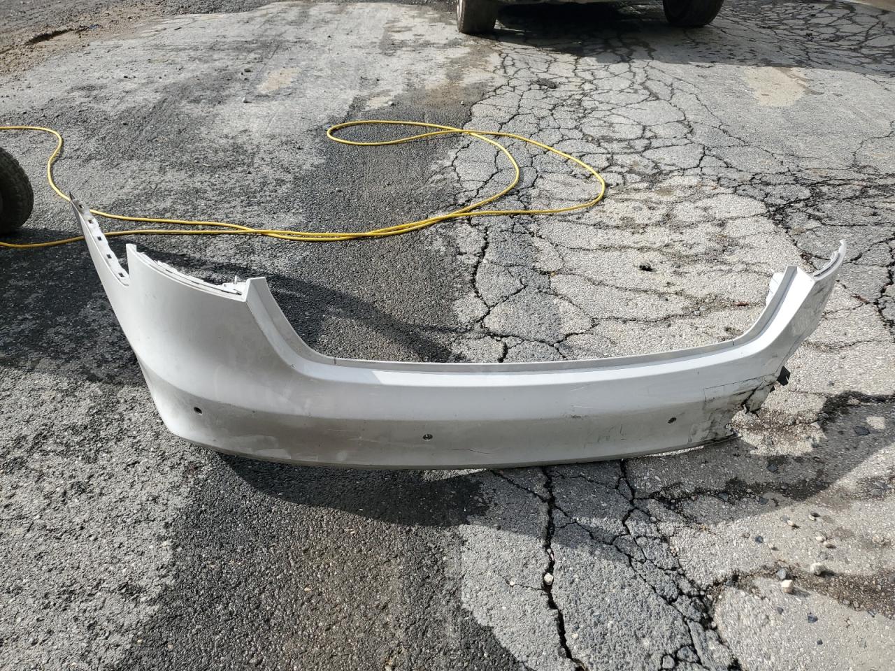 2015 Audi A4 Premium Plus VIN: WAUFFAFL8FN039072 Lot: 82234895