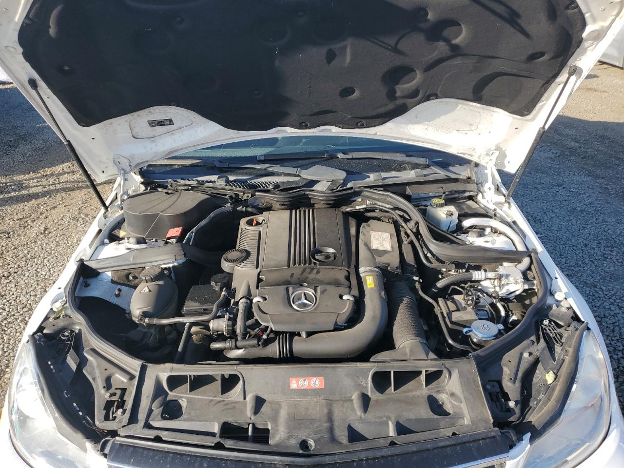 2014 Mercedes-Benz C 250 VIN: WDDGF4HBXER306948 Lot: 82673395