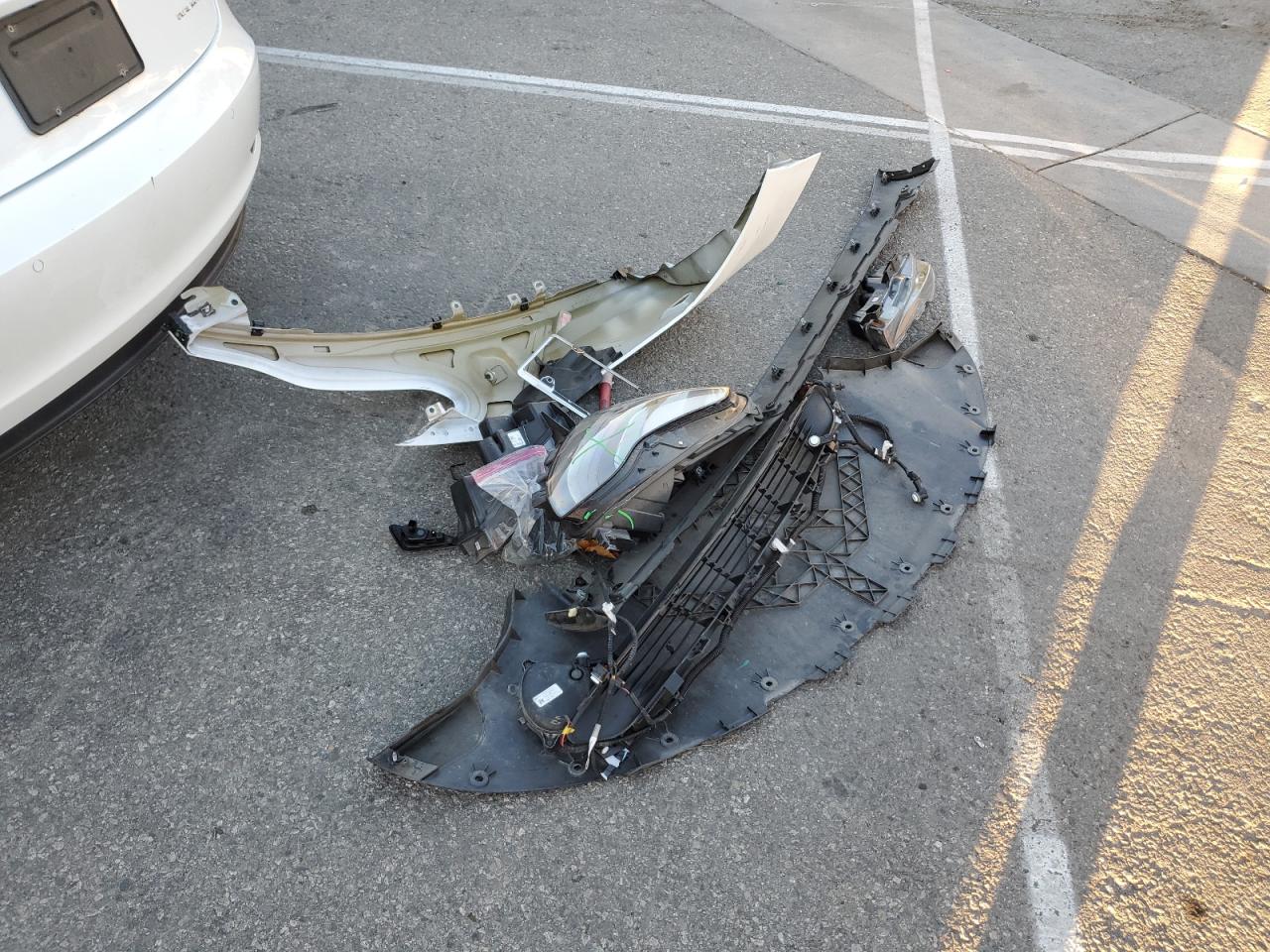 2022 Tesla Model 3 VIN: 5YJ3E1EB8NF195157 Lot: 89849315