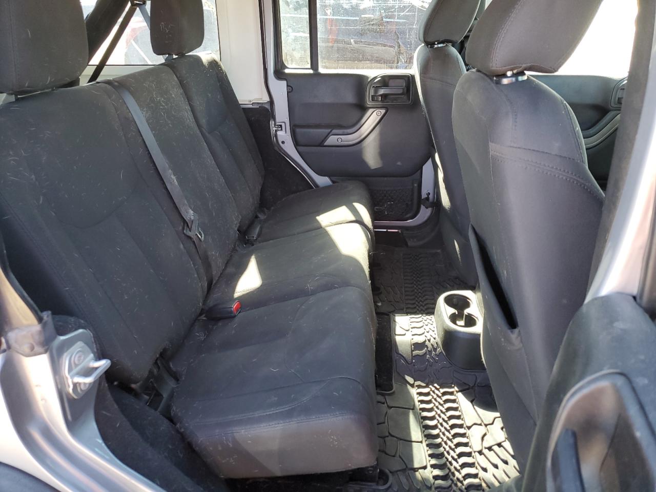 2018 Jeep Wrangler Unlimited Sport VIN: 1C4BJWDG6JL938794 Lot: 82673865