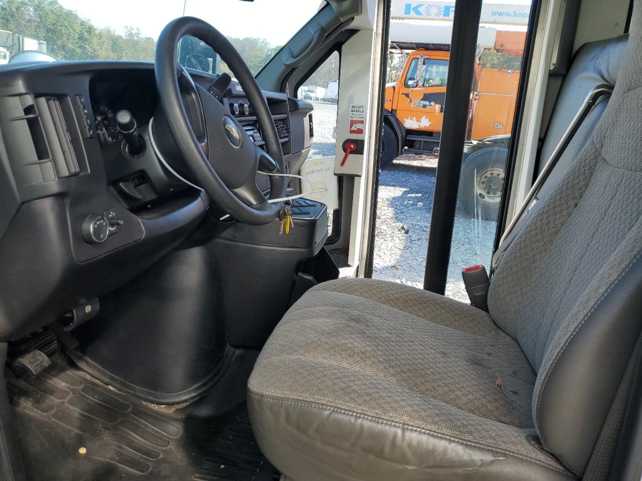 2012 Chevrolet Express G3500 VIN: 1GB3G2BG4C1147827 Lot: 84706715