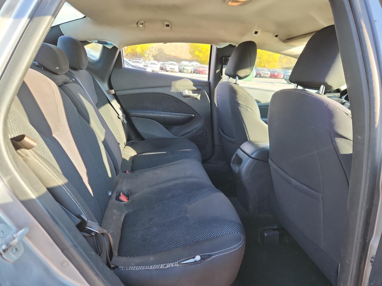 2016 Dodge Dart Sxt VIN: 1C3CDFBB9GD571142 Lot: 86895215