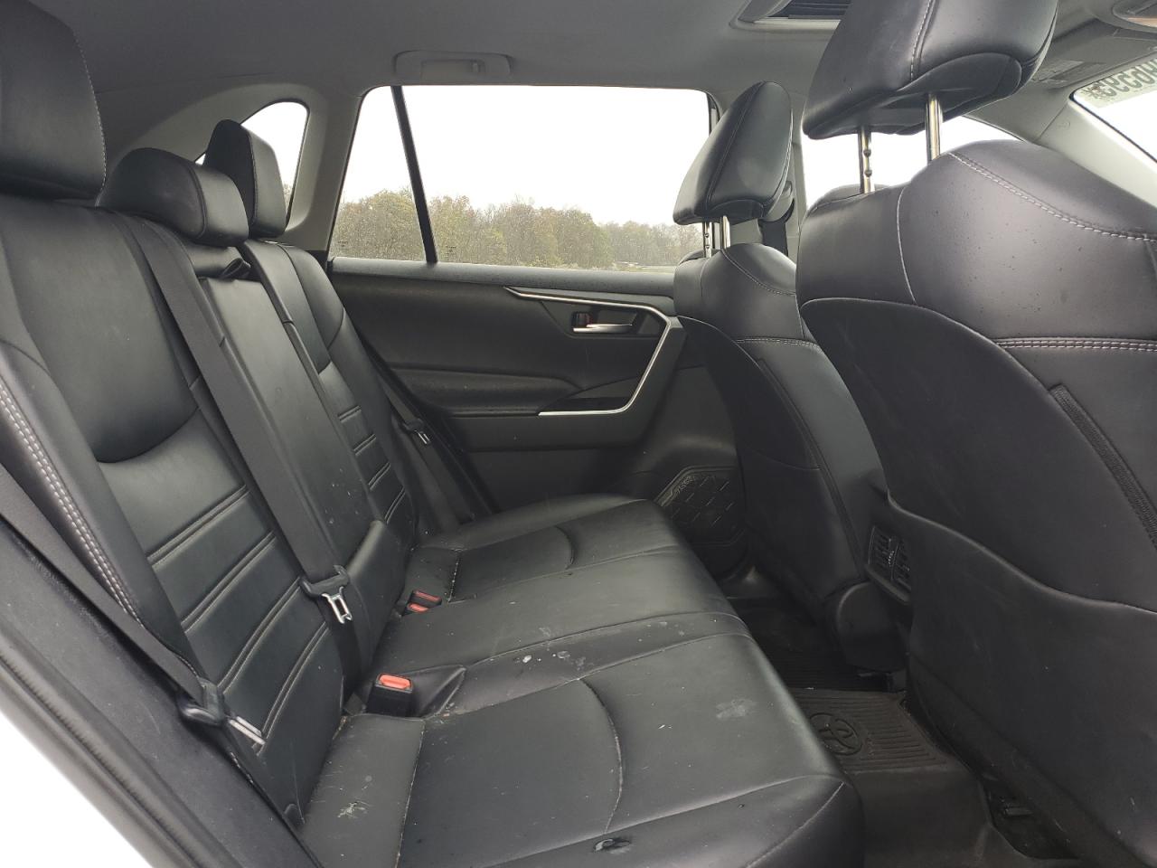 2020 Toyota Rav4 Xle Premium VIN: 2T3A1RFV9LC130174 Lot: 86096595