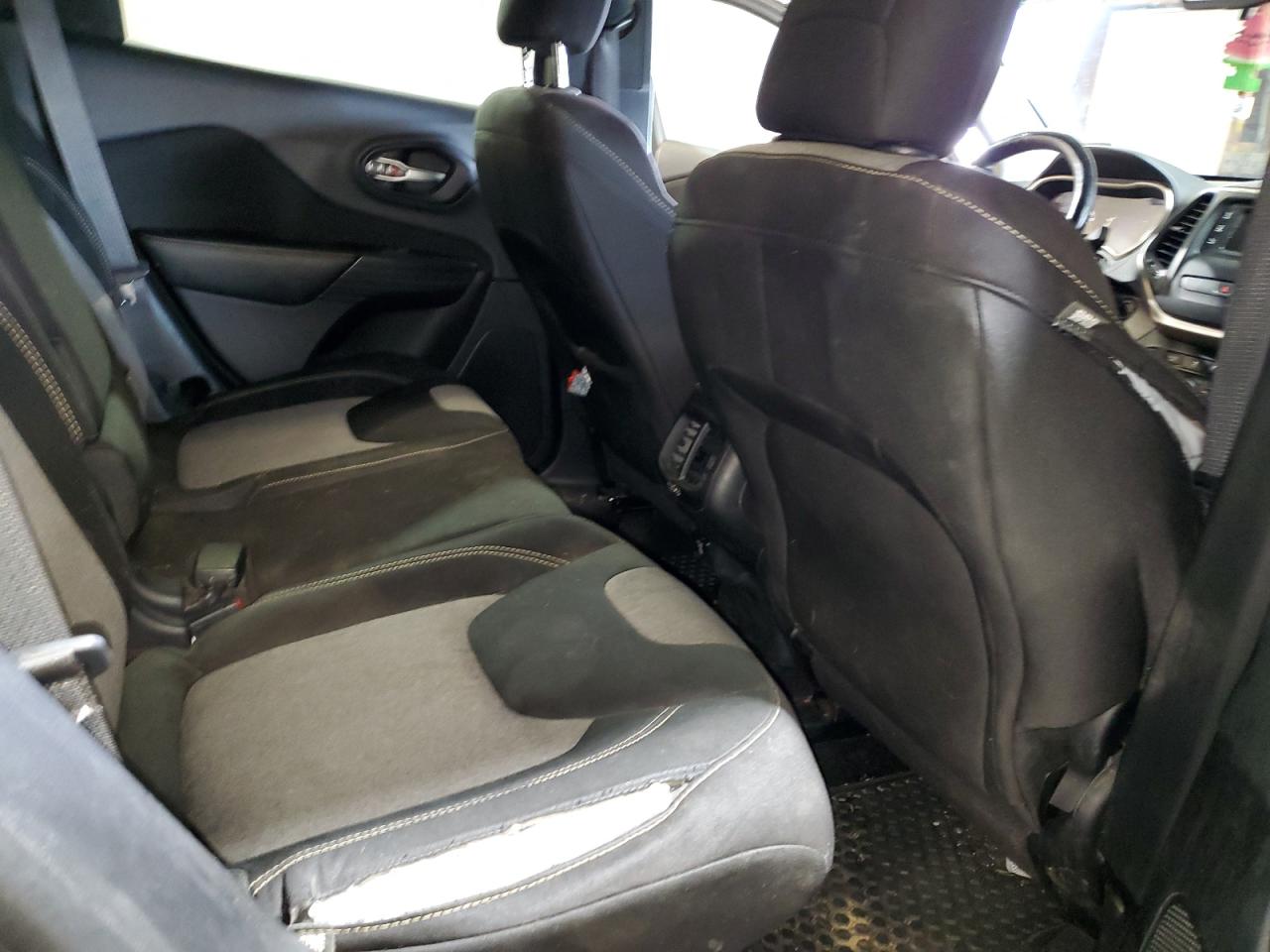 2014 Jeep Cherokee Latitude VIN: 1C4PJMCS3EW200505 Lot: 82738285