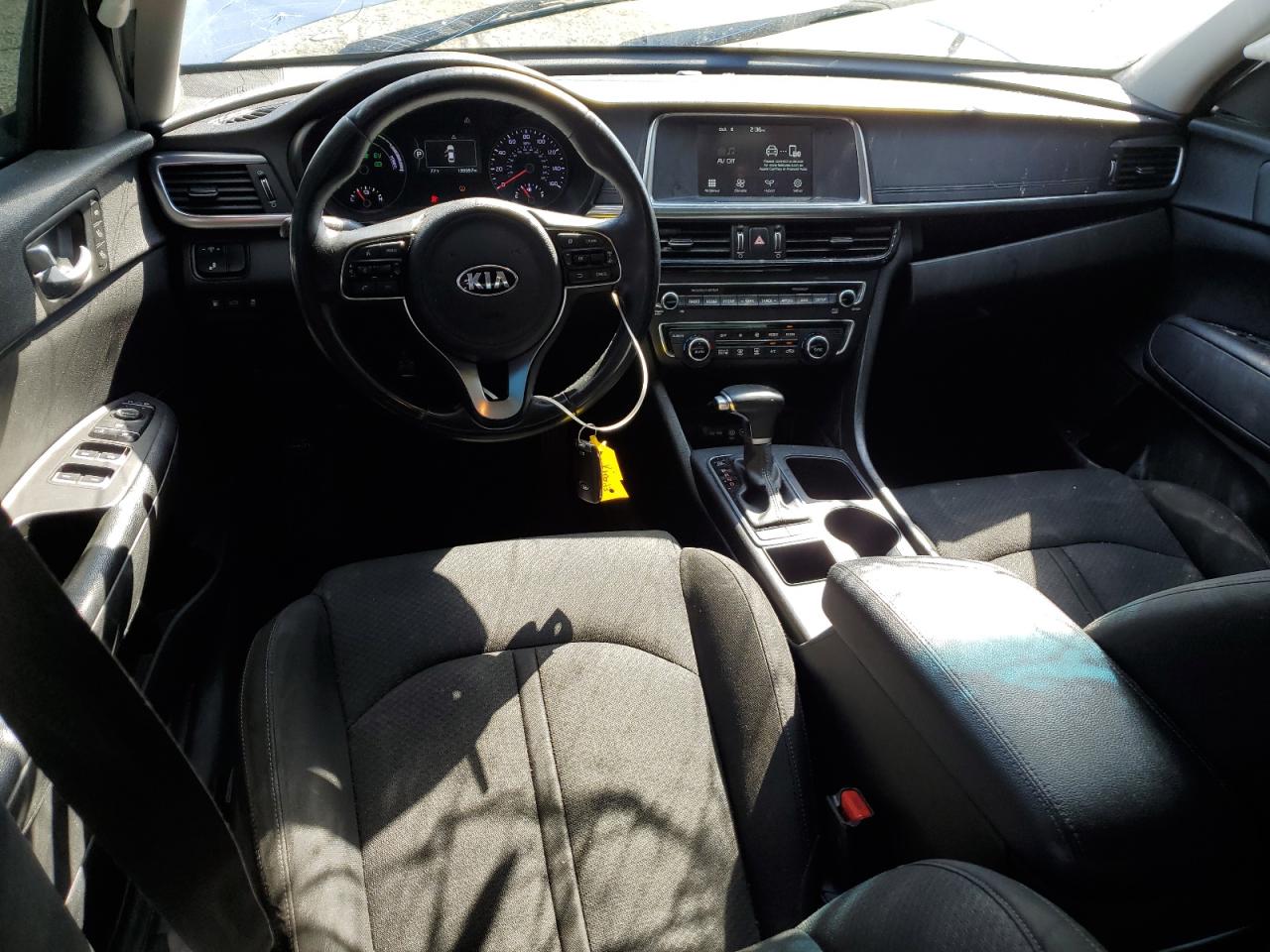 2017 Kia Optima Hybrid VIN: KNAGT4LE5H5011172 Lot: 85005705