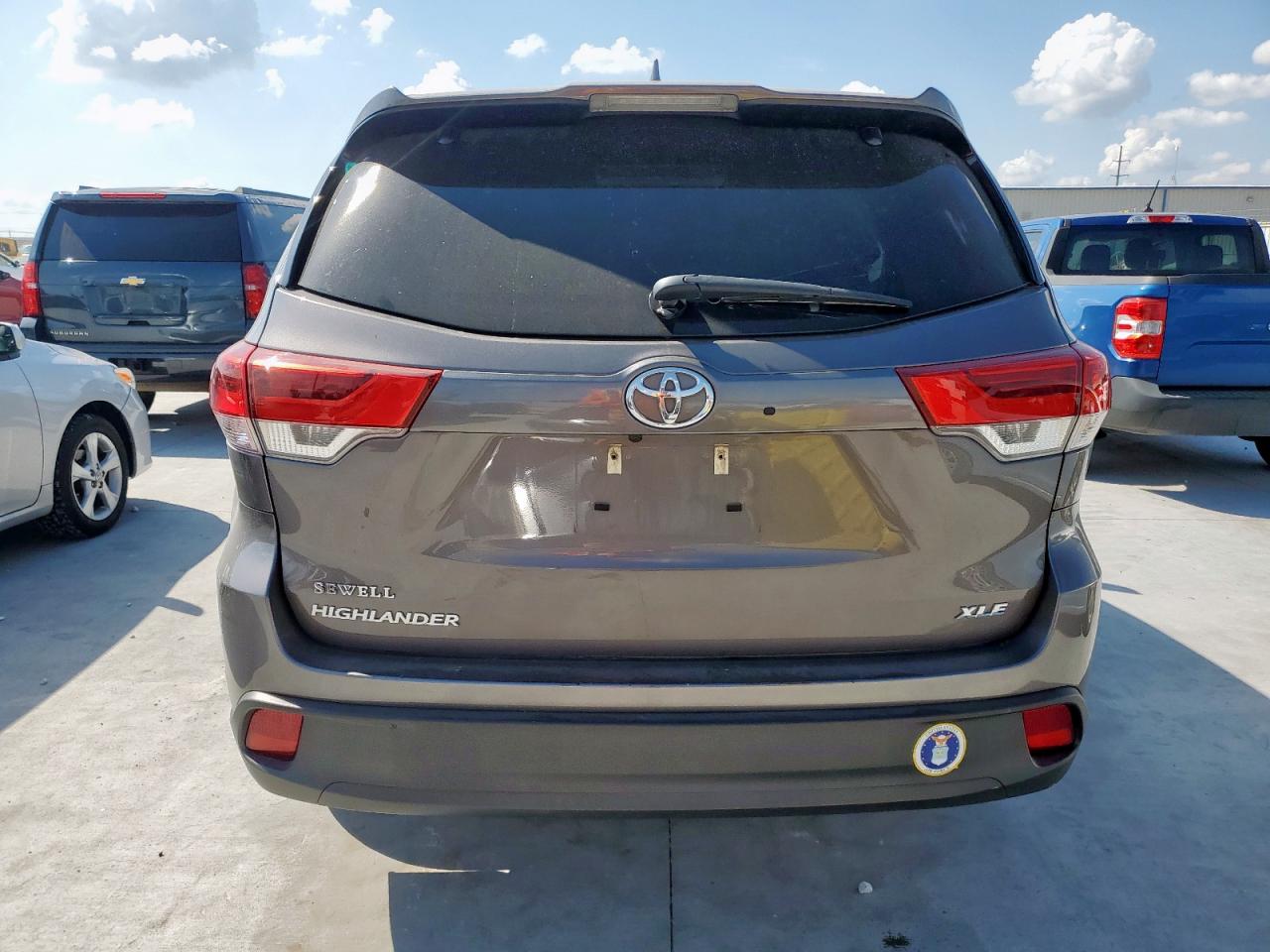 2017 Toyota Highlander Se VIN: 5TDKZRFH2HS517020 Lot: 85599145