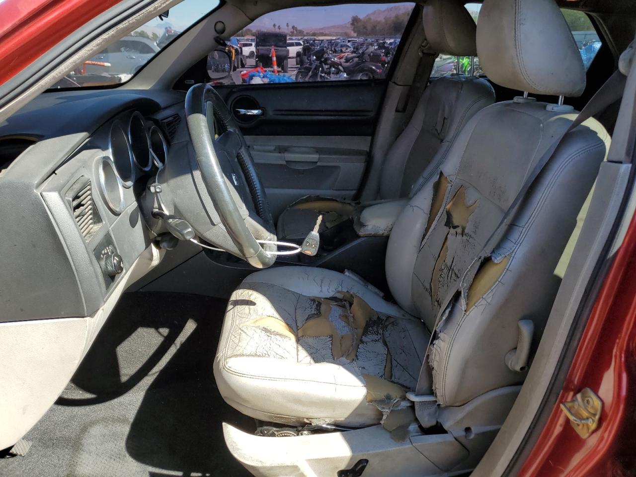 2005 Dodge Magnum Sxt VIN: 2D4FV48V15H683836 Lot: 85372615