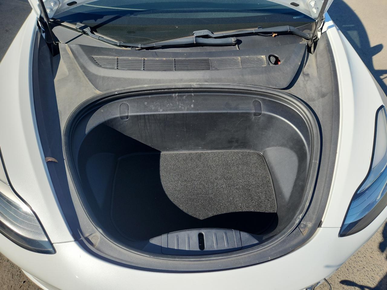 2018 Tesla Model 3 VIN: 5YJ3E1EB7JF108634 Lot: 81047785