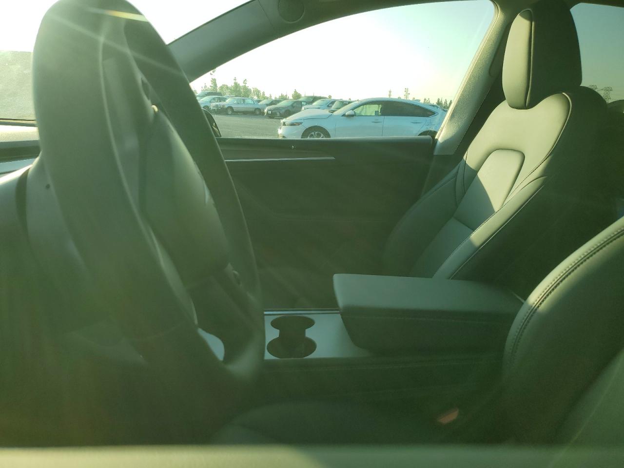 2025 Tesla Model Y VIN: 7SAYGDEE2SF248557 Lot: 84877515